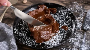 Attention, ce dessert minute va vous rendre accro : le gâteau ultra moelleux prêt en 10 minutes avec seulement 3 ingrédients simples